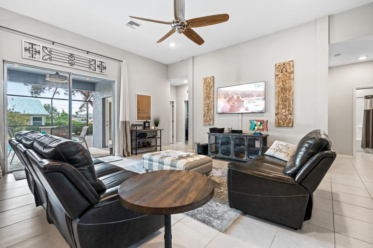 Beautiful Cape Coral Oasis! King Bed, Bbq, Heated Pool, Pvt Yard & Much More! Dış mekan fotoğraf